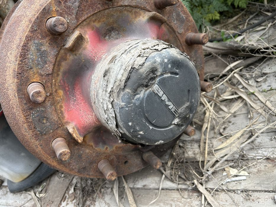 Продам Ось на прицеп евро