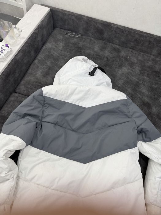 Зимняя куртка 44