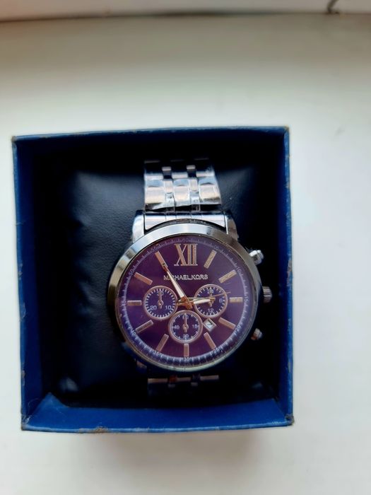 Michael Kors Soati Qora Rangda