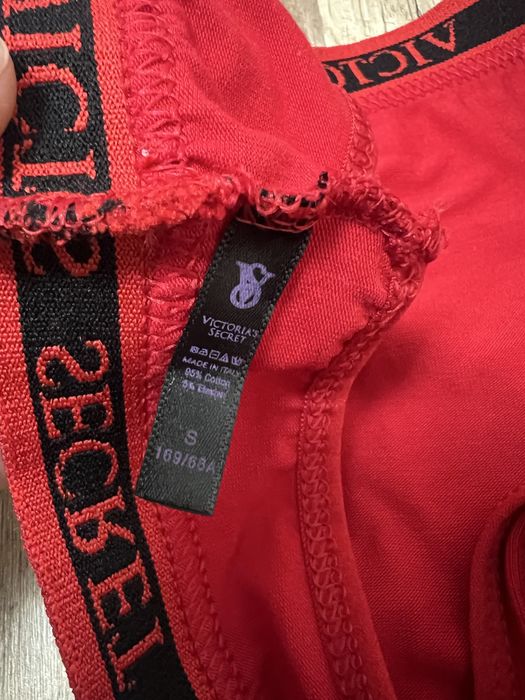 Set Chiloti Victoria’s Secret nefolositi