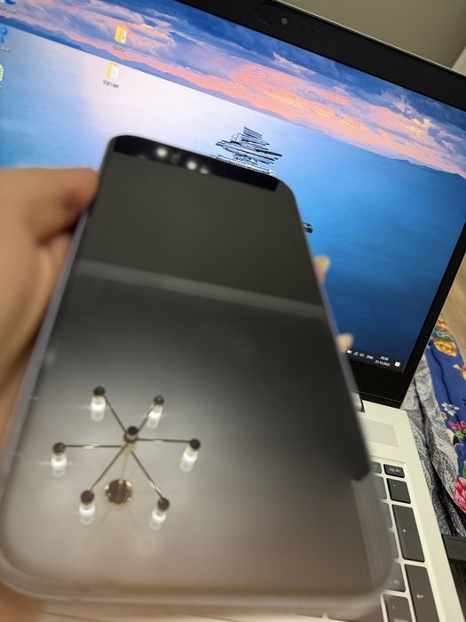 Продам Iphone 14