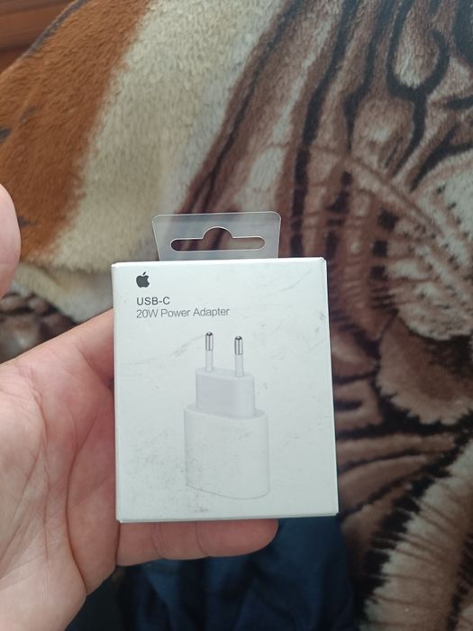 Оригинал Apple 20w  зарядное устройство срочно