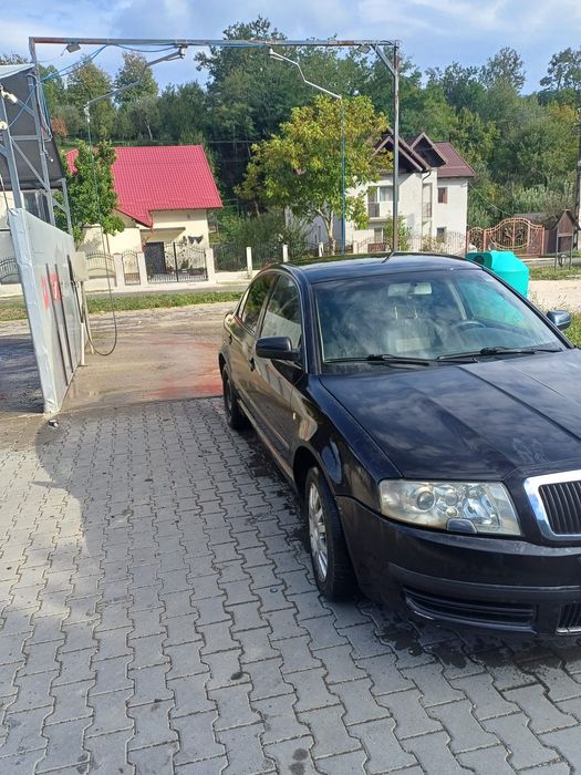 Vând skoda superb