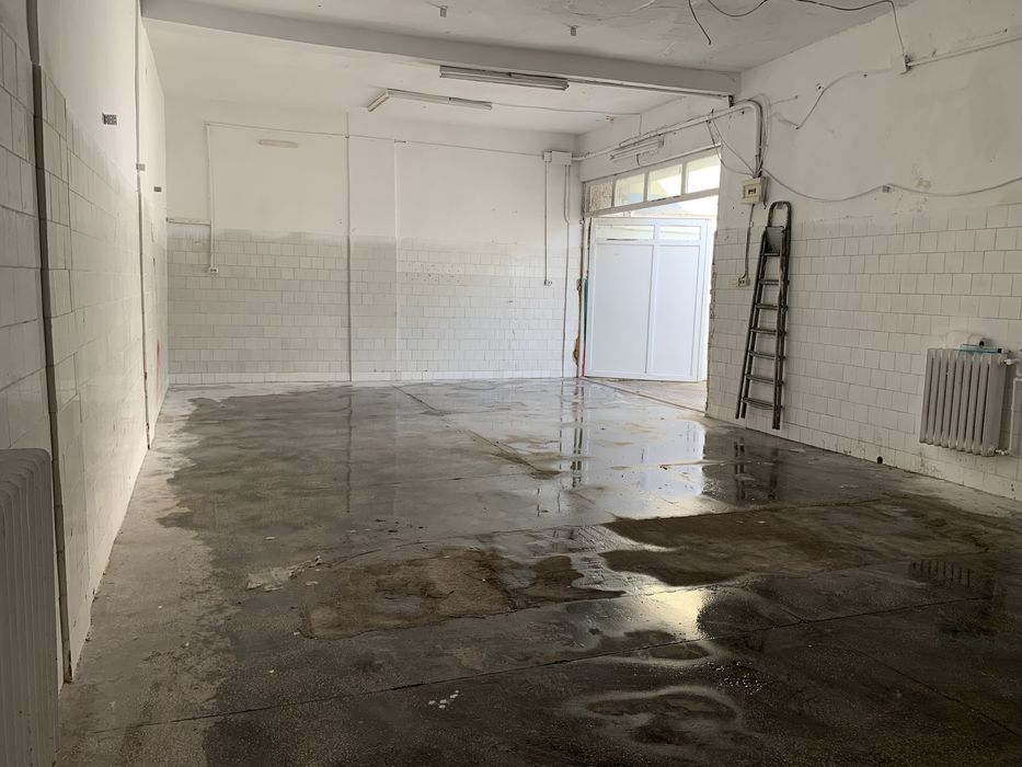 De vânzare proprietate depozit + casă București Sector 1 Giulești Str. Carpenului | 220 mp construiți | curte 220 mp | acces TIR