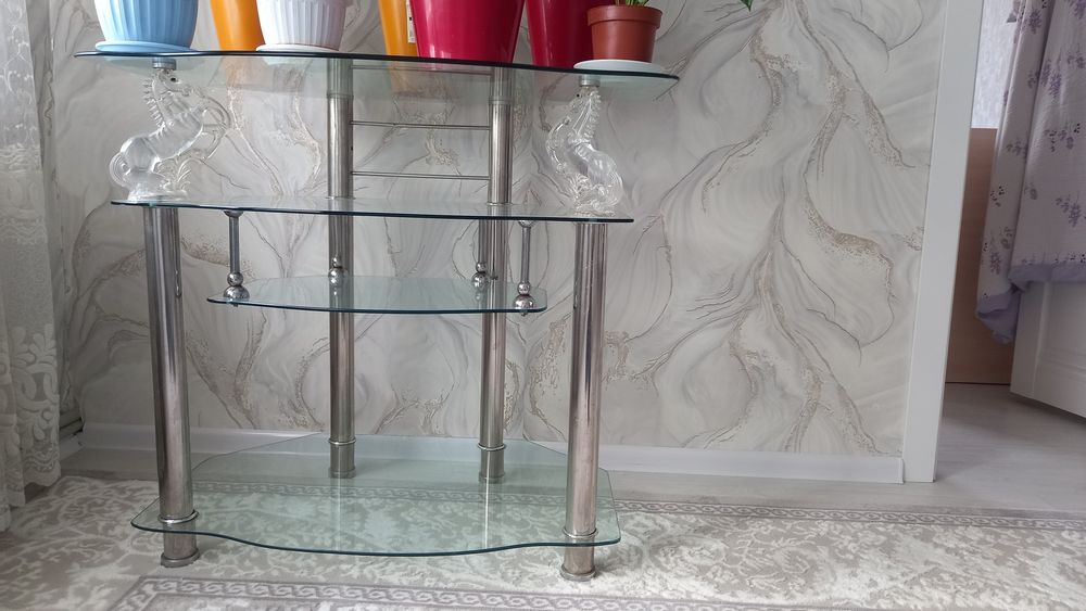 Паставка + біреулік диван сатамын.