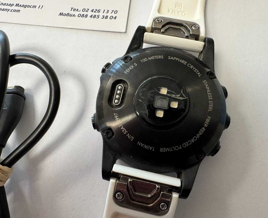 Часовник Garmin Fenix 5