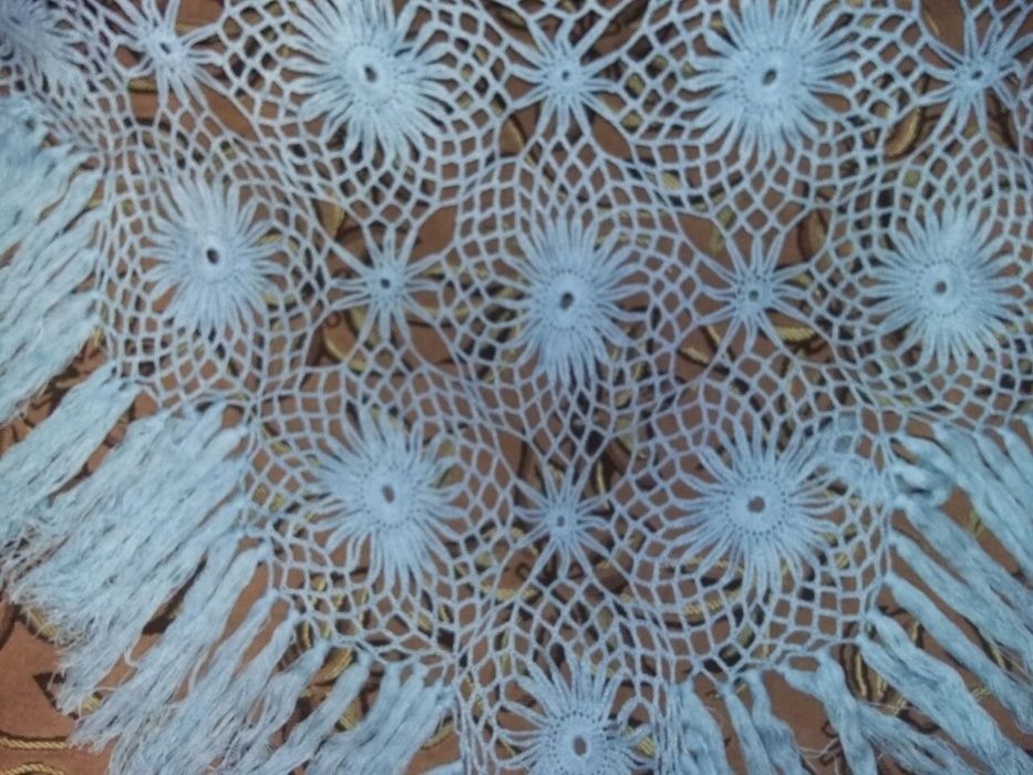 Продам красивую шаль