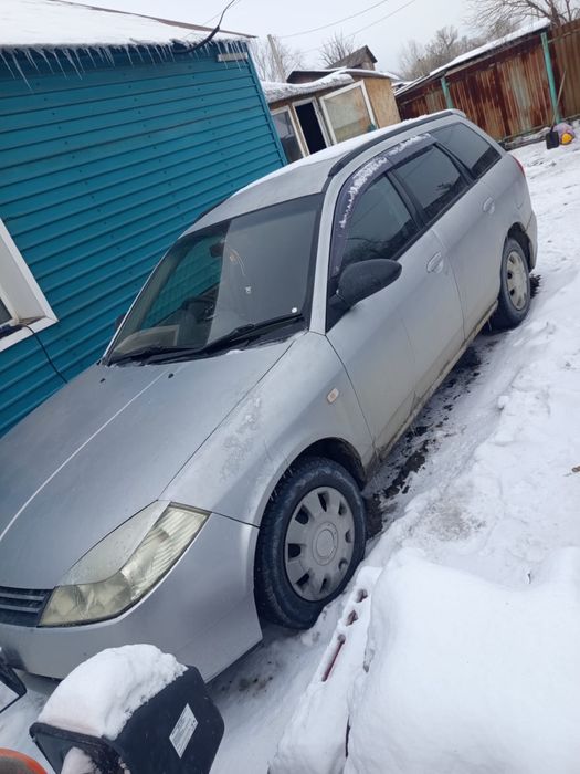 Срочно продам ниссан