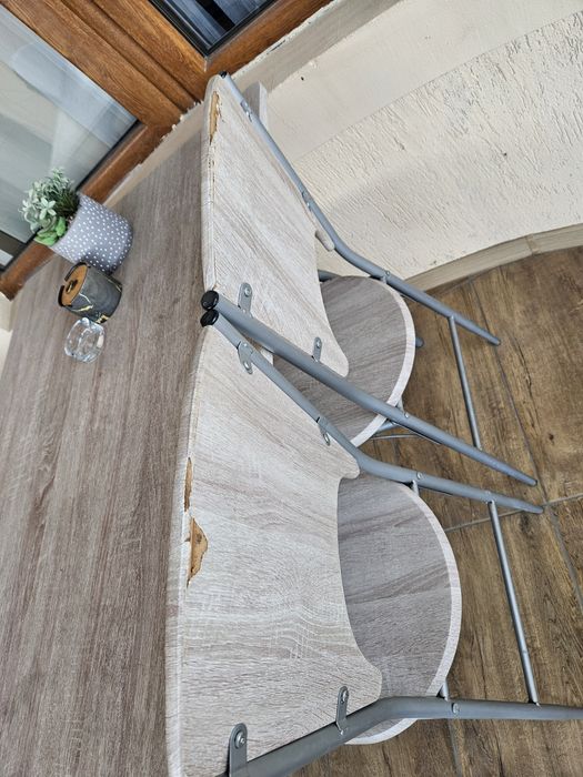 Маса с четири  стола