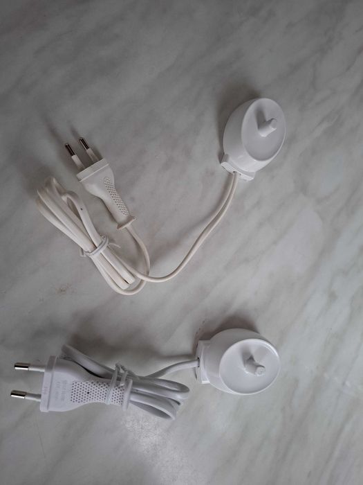 Set 3 incarcatoare noi periuta de dinti electrica Braun/OralB seria 3757