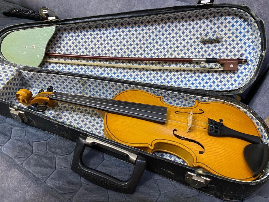Продаю скрипку 2/4