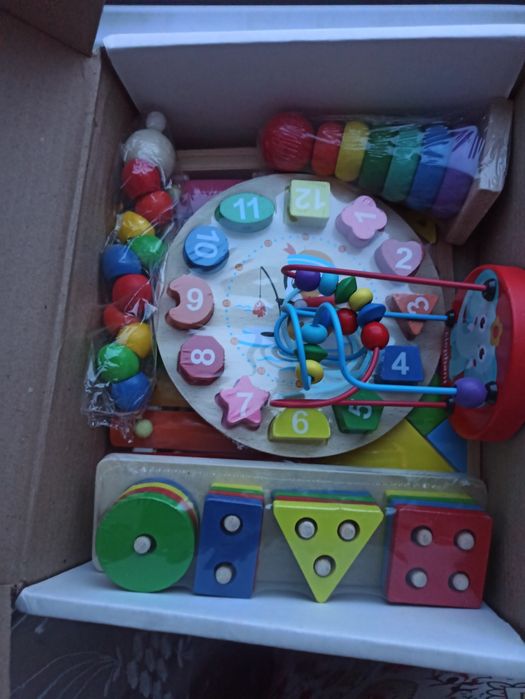 Продам набор деревянных игрушек