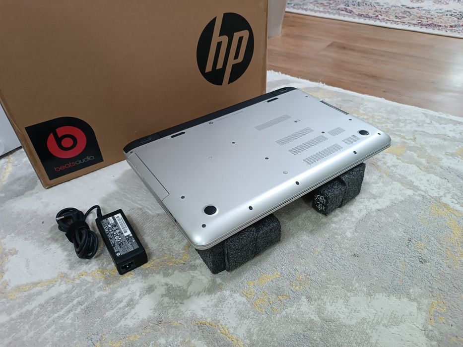 НОУТБУК HP с документами.