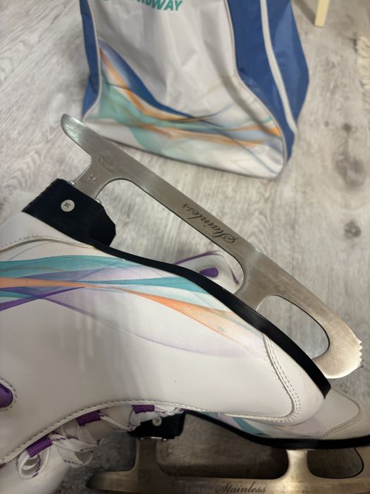 Коньки 38го размера маломерят