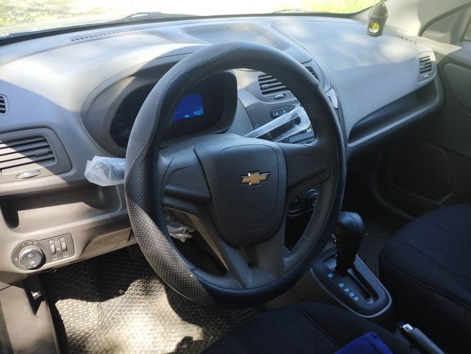 Продам машину Шевроле кобальт