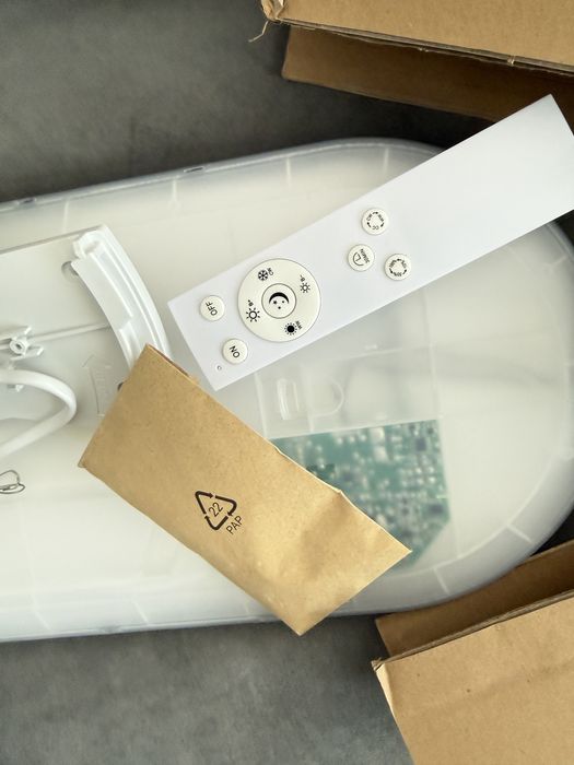 Plafoniera tavan noua