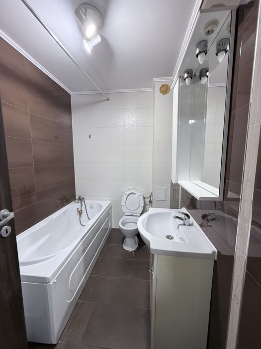 Proprietar,3 camere,bloc nou,centrala proprie cu incalzire in pardoseala,Lipovei-Aradului  Iulius Mall,mobilat si utilat