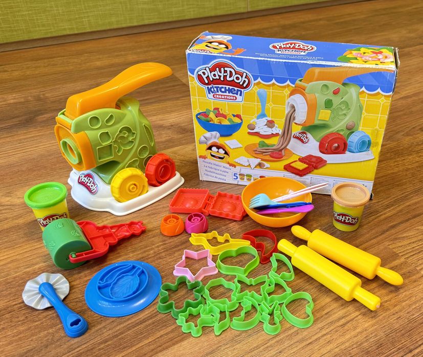Игровой набор Play-Doh для лепки - машинка для лапши +пластилин