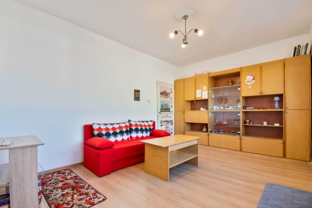 Продава се Двустаен апартамент в София, Оборище - 65 кв.м за 4077 €/кв.м - Снимка #1