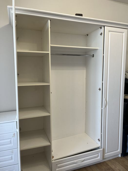 Спальный гарнитур