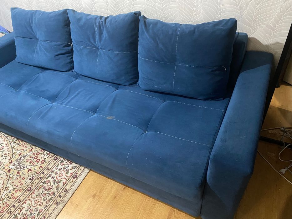 Продам диван, раскладной с подушками
