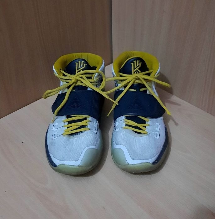 Кроссовки для баскетбола