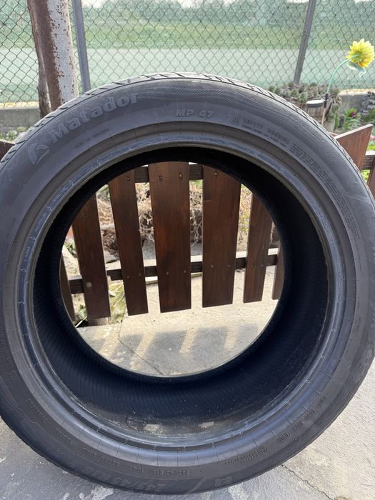 Продавам летни гуми  Matador 245 45 18