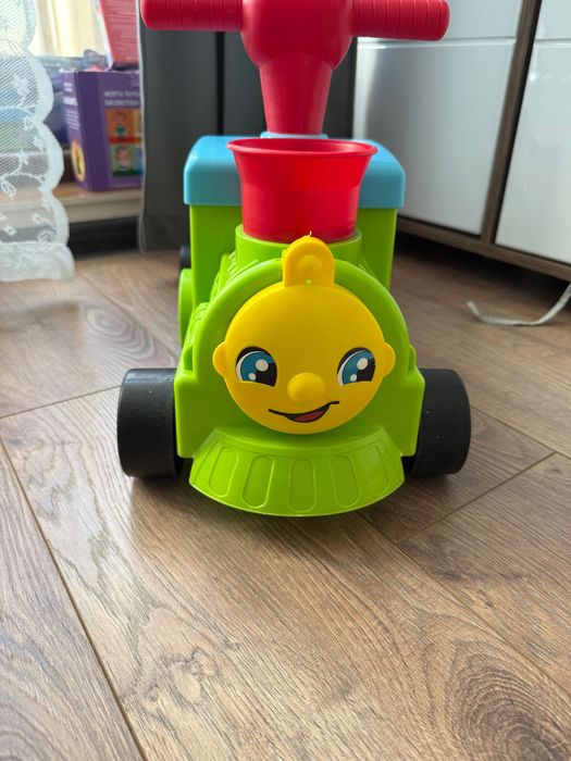 Fisher Price Влак за бутане с крачета с топки за игра,l