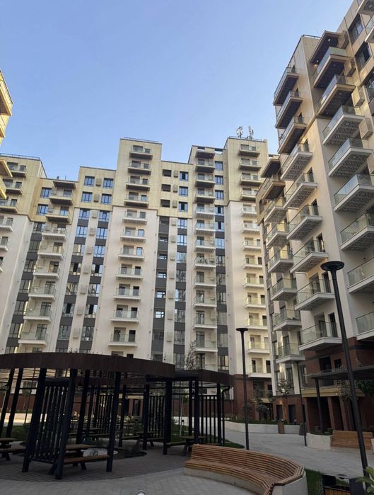 ЖК Oz Mahal, продается квартира 2/2/11, коробка