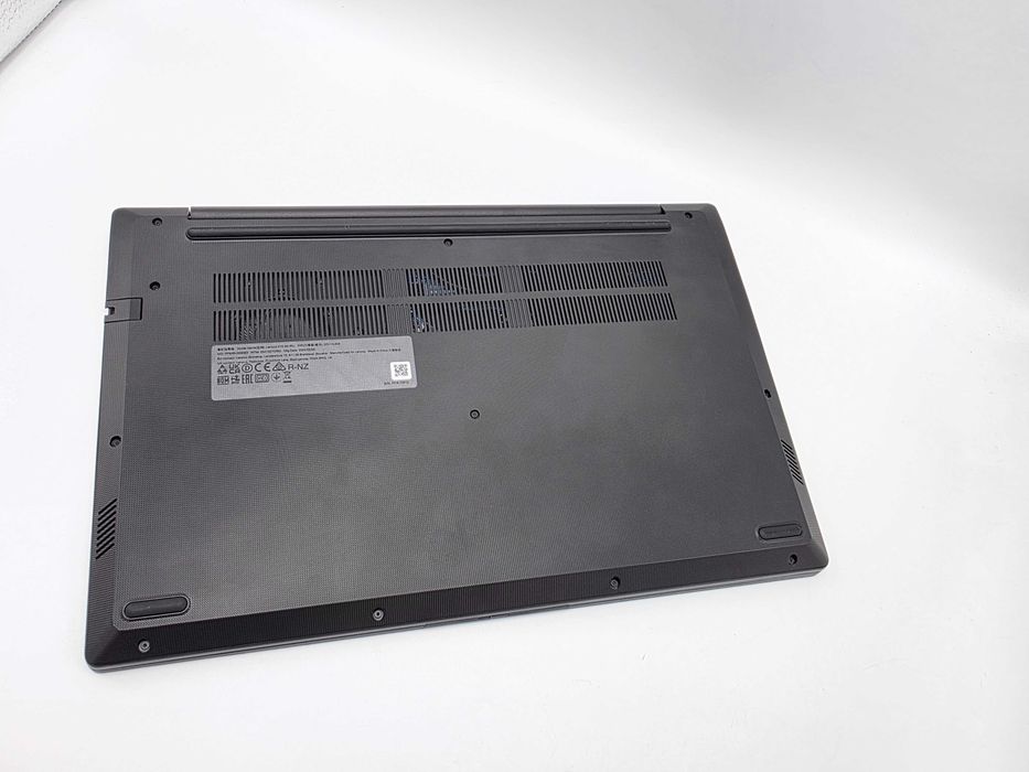 Laptop 15.6" FHD Lenovo V15 G4 IRU Intel i3-1315U 8Gb RAm 256GB SSD M2 Stare Buna FullBox