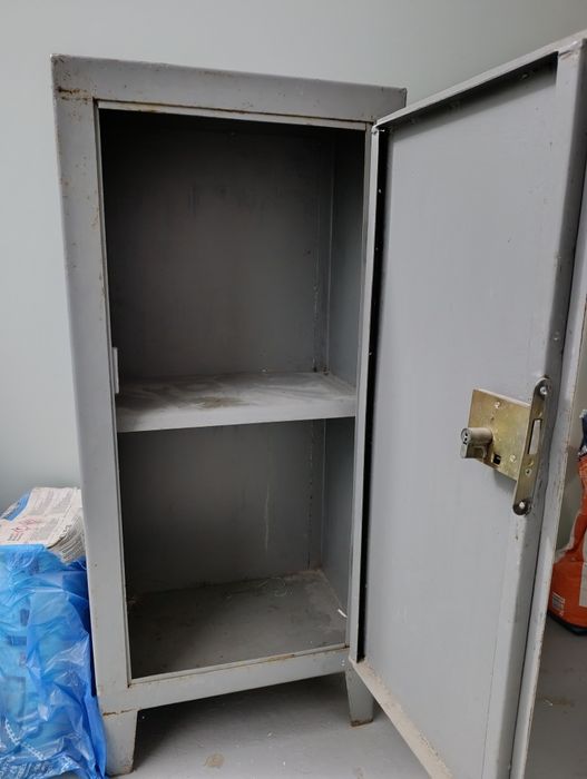 Продам сейф. Сталь, толщина 2 мм