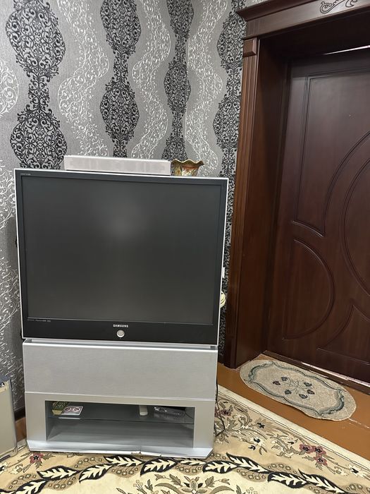 Продается телевизор