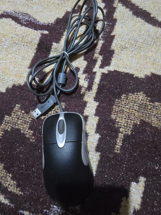 9 mouseuri cu si fara fir