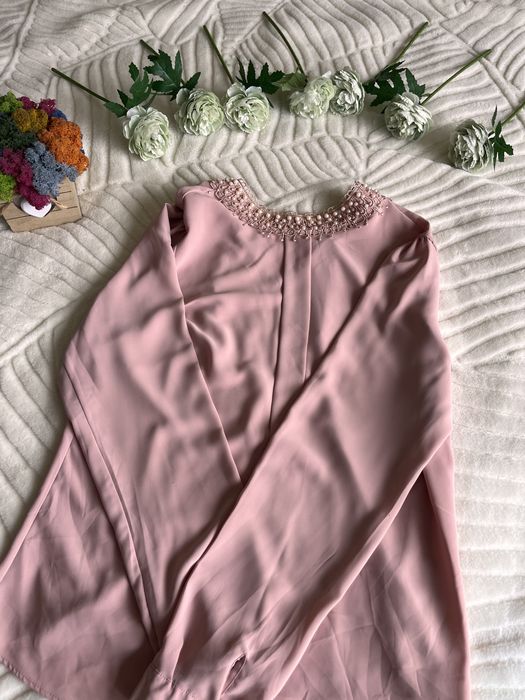 Нежни ризи с акцет дантела