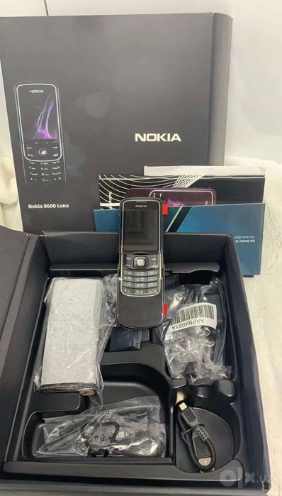 Nokia 8600 Luna original