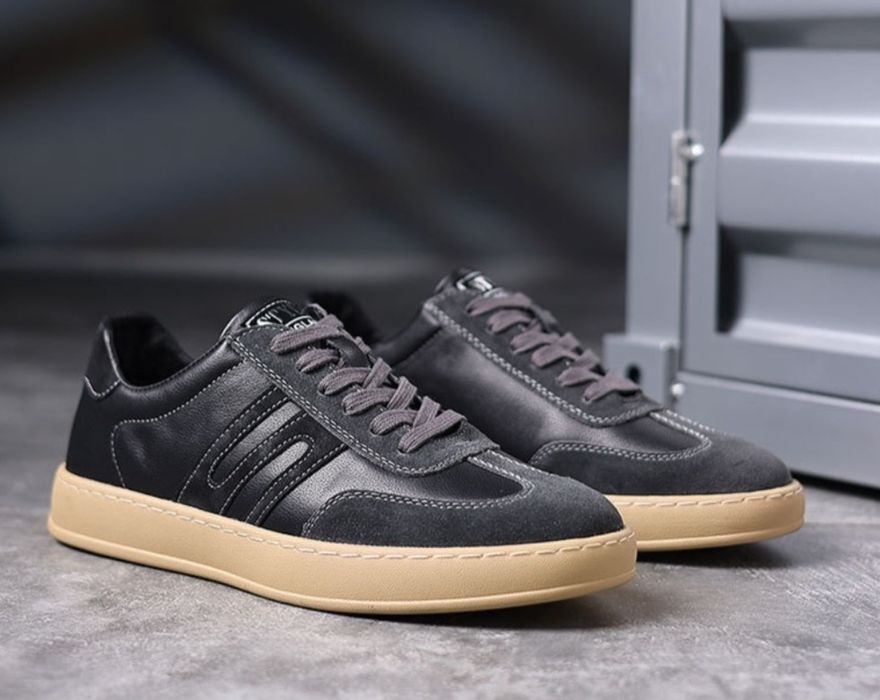 Мужские кроссовки