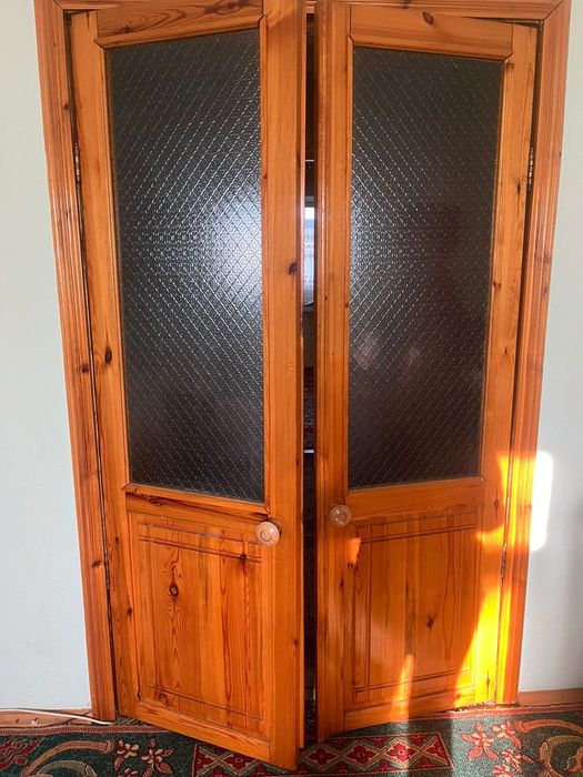 Продам двери б/у