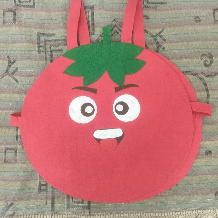 Костюмы, фрукты и овущи
