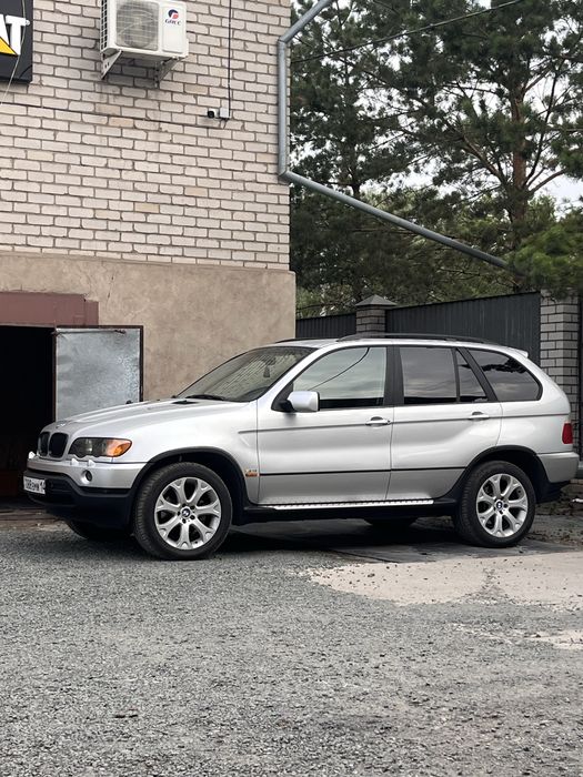 Продам машину E53 X5