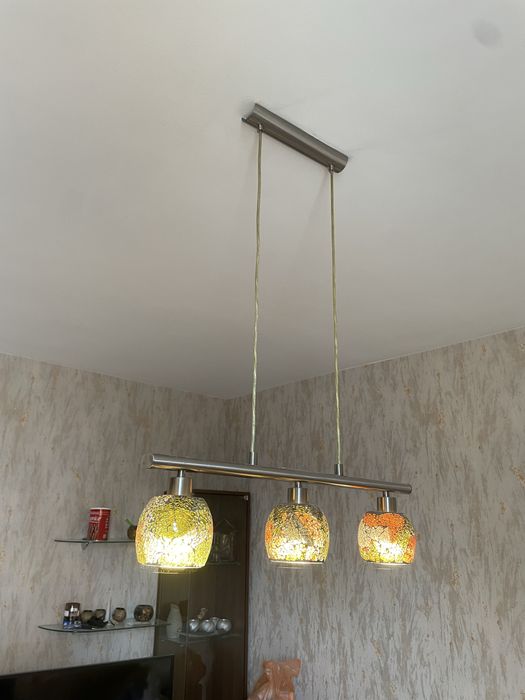 Продавам коплект полилеи, абажури