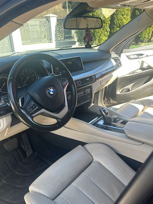 Vând BMW X6 Stare perfectă de funcționare, recent colantată