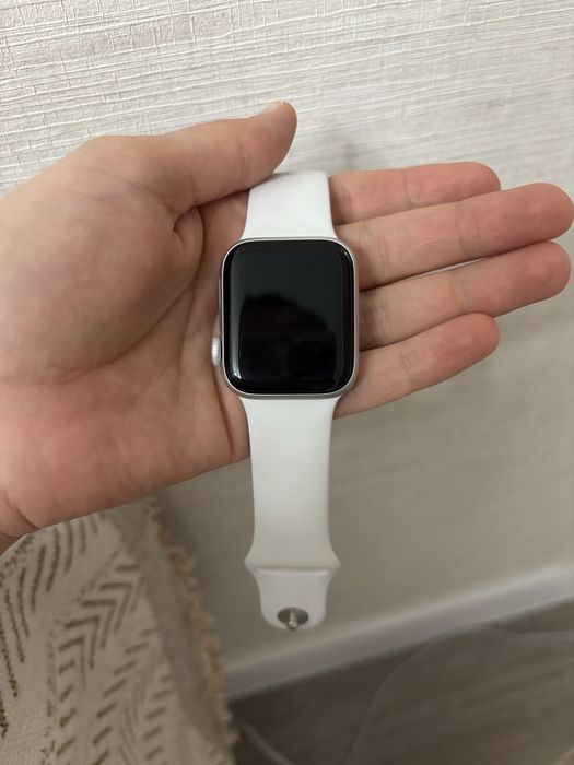 Продам apple watch s5 40 mm