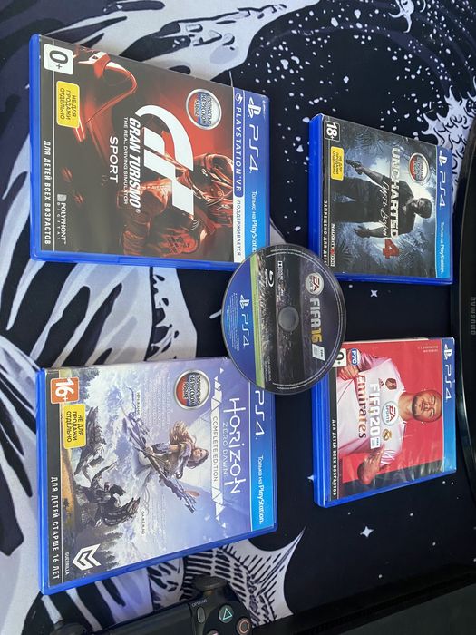 Продам PS 4 Slim 1tb с Телевизорам