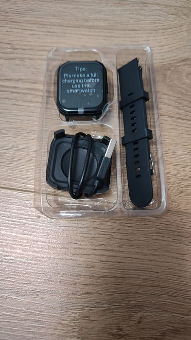 Vand Smartwatch negru-nou