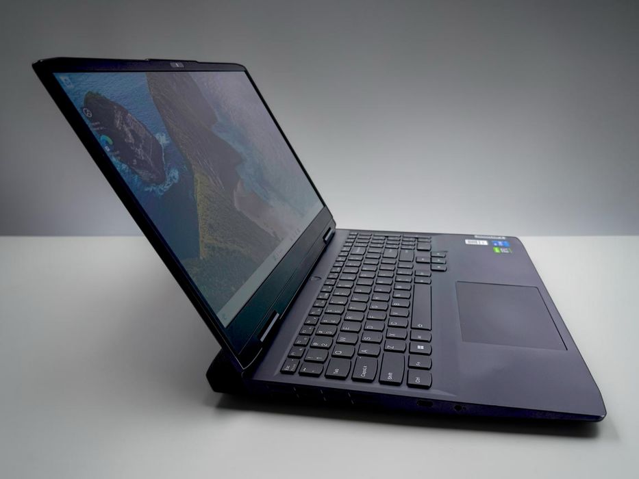 Lenovo LOQ 15" Full HD 144Hz i7-13700H 16RAM 512SSD RTX 4060 Перфектен! Гаранция!