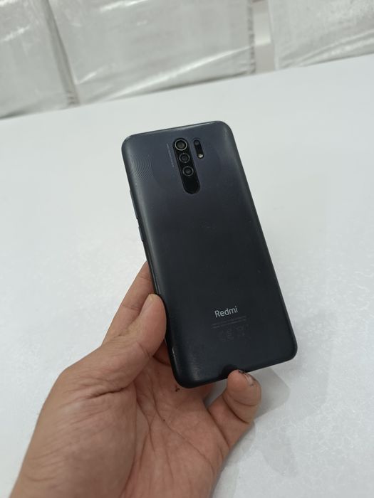Продам Редми 9 В хорошем состоянии