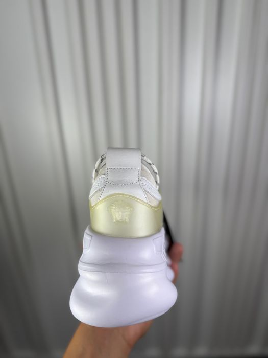 versace chain reaction albastru cu alb