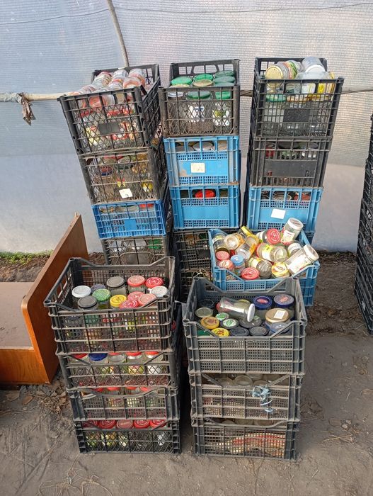 Буркани и шишета