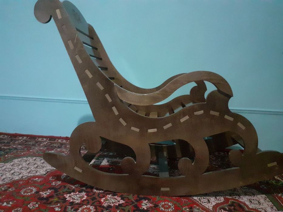 Кресло качалка в отл состояние. Цена 2 миллиона