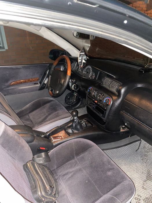 Опель омега б 1995 г/в